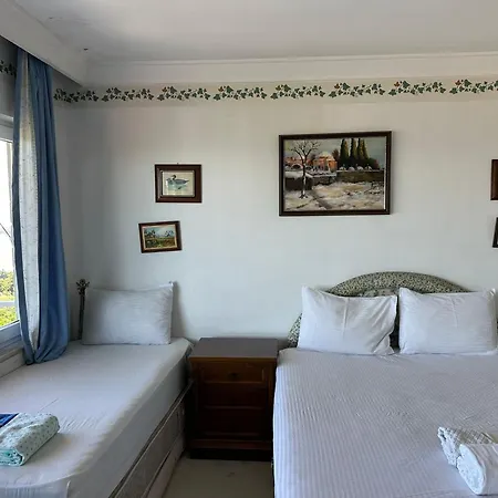 Manzaraada Tepe * Heybeliada