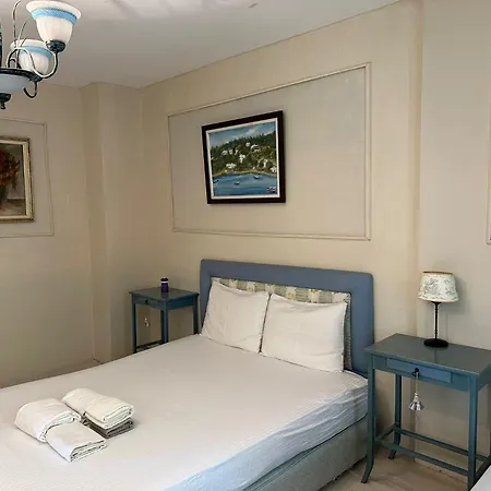 Manzaraada Tepe Pansiyon Heybeliada