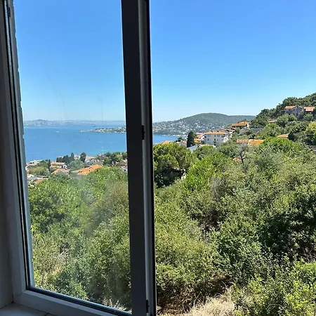 Manzaraada Tepe Heybeliada