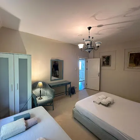 Manzaraada Tepe Pansiyon Heybeliada