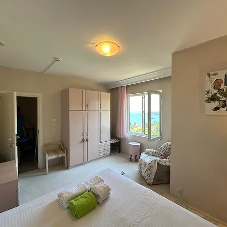 Manzaraada Tepe Homestay Heybeliada